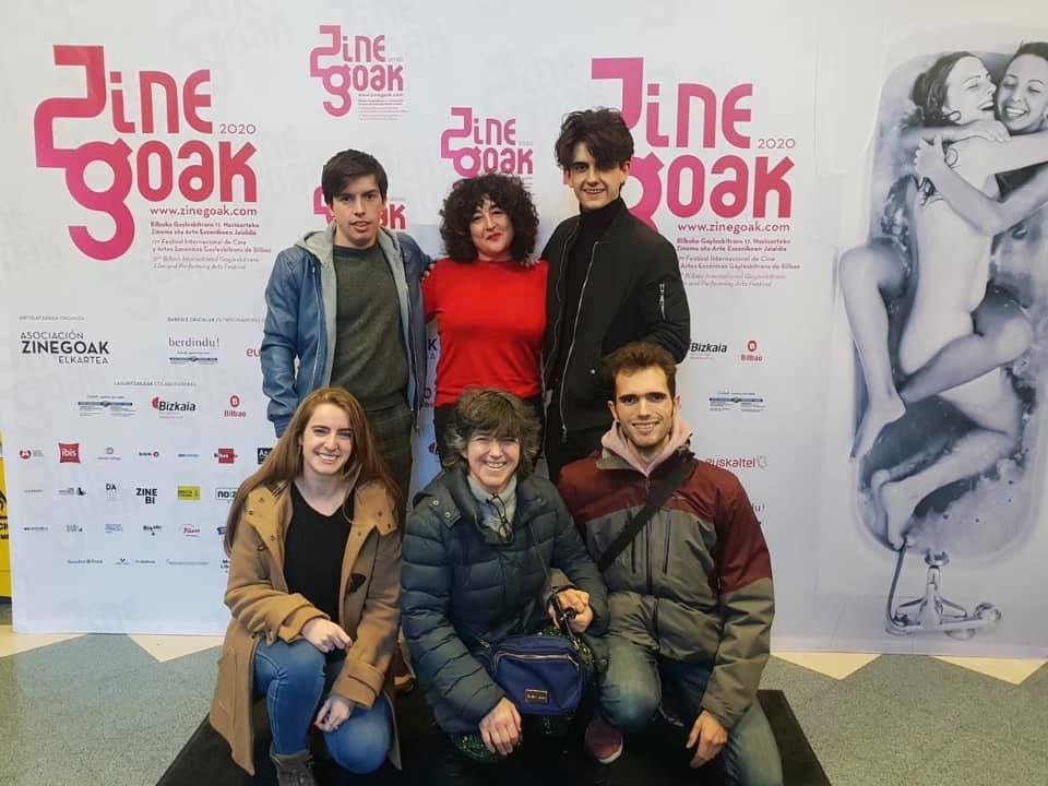 Parte del equipo de ‘Muere un bañista’ (2020), estrenado en Zinegoak.